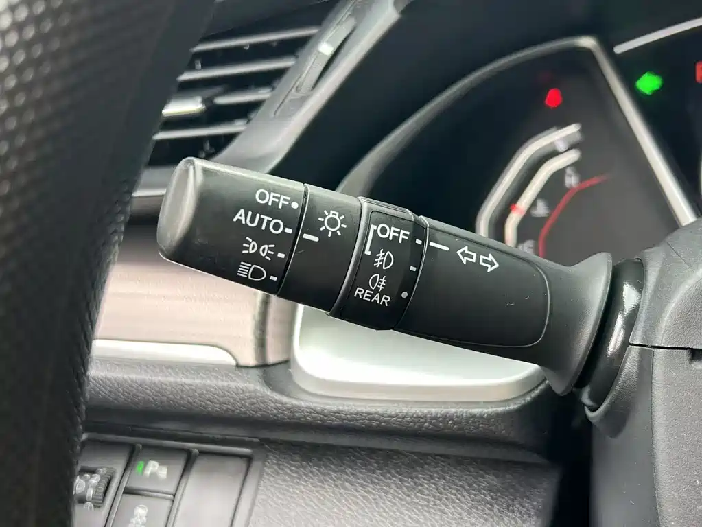Honda Honda Civic 2019 220TURBO CVT Sport Edition China V 2020 - thumbnail 23