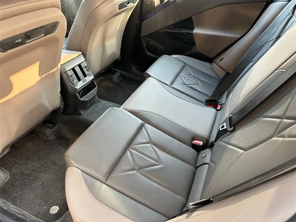 BMW BMW X3 2025 xDrive30L Premium M Sport Package 2025 - thumbnail 8