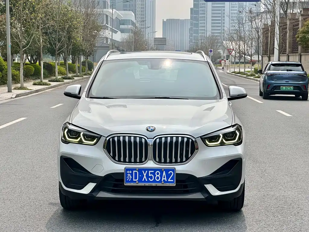 BMW BMW X1 2020 sDrive20Li Fashion Edition 2020 - thumbnail 4