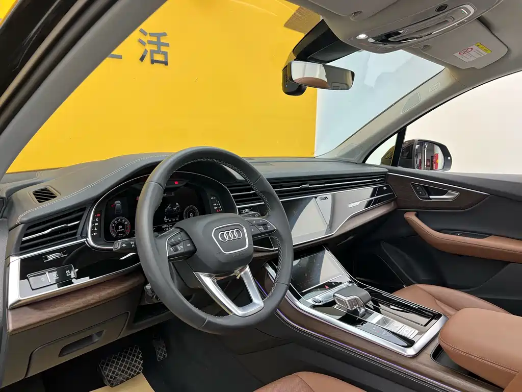 Audi Audi Q7 2024 55 TFSI quattro S line Sport Package 2025 - thumbnail 6