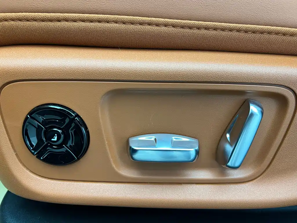 Li Auto Li L6 2024 Max 2025 - thumbnail 6