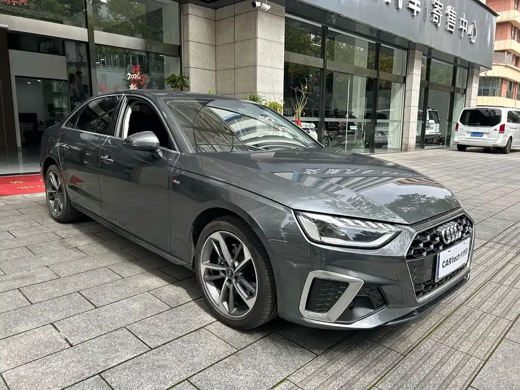 Audi Audi A4L 2022 40 TFSI Fashion Dynamic Edition 2022 - thumbnail 3
