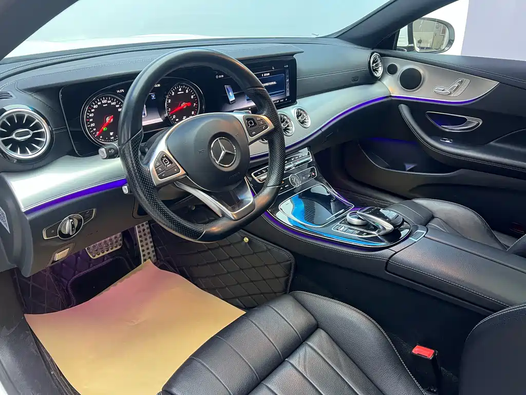 Mercedes-Benz Mercedes-Benz E-Class Coupe 2017 E 200 4MATIC 2018 - thumbnail 4