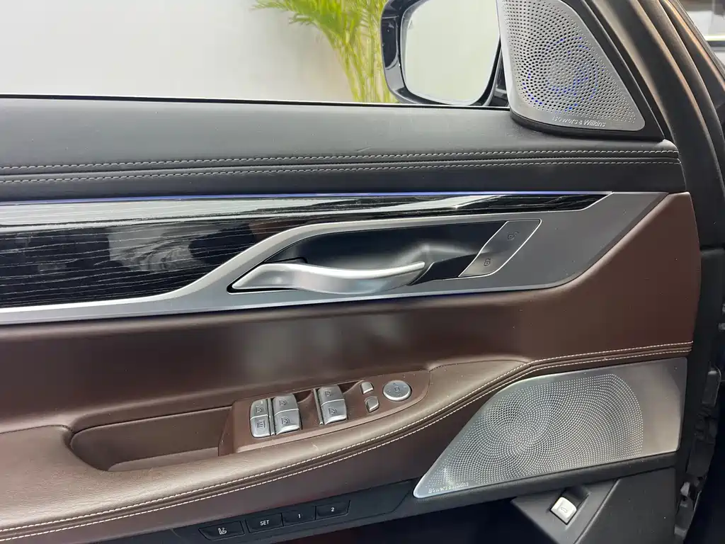 BMW BMW 7 Series 2021 730Li M Sport Package 2021 - thumbnail 6