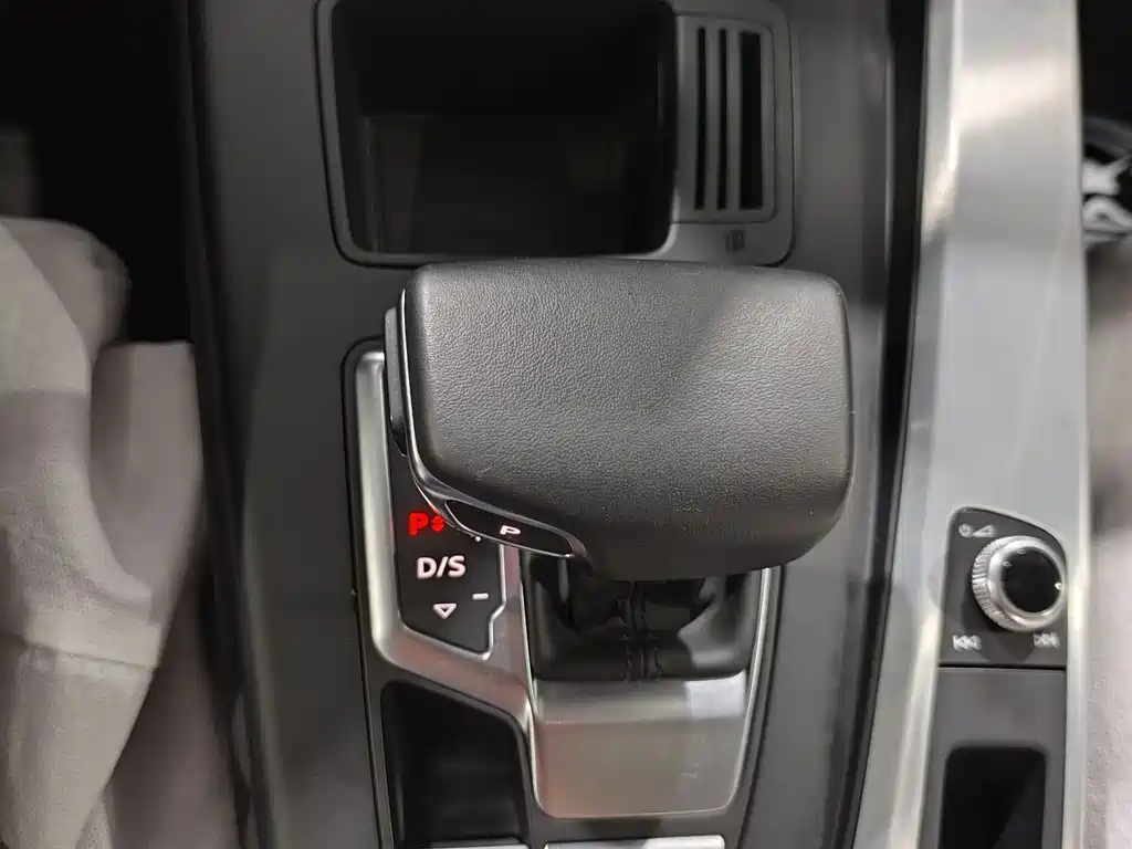 Audi Audi A4L 2022 40 TFSI Premium Dynamic Edition 2022 - thumbnail 14