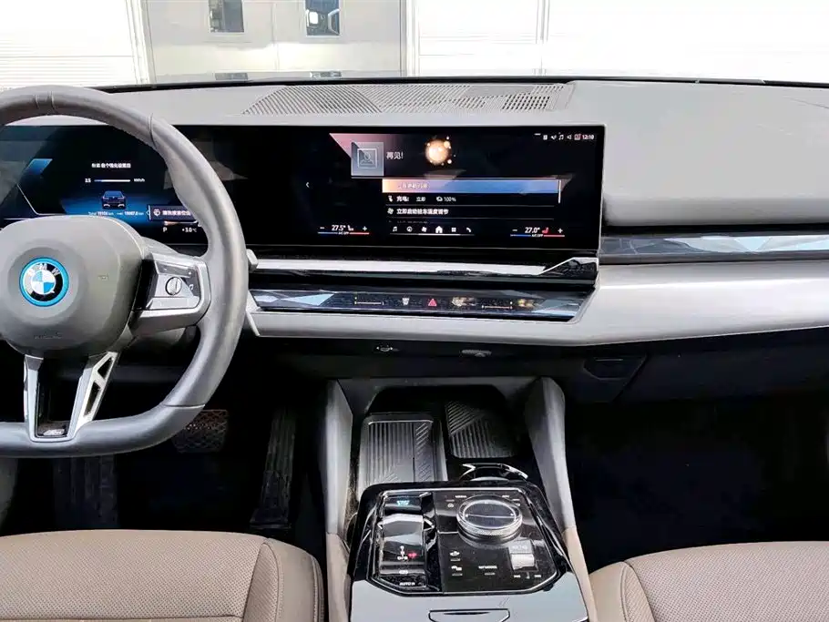 BMW BMW i5 2024 eDrive 35L M Sport Package 2025 - thumbnail 12