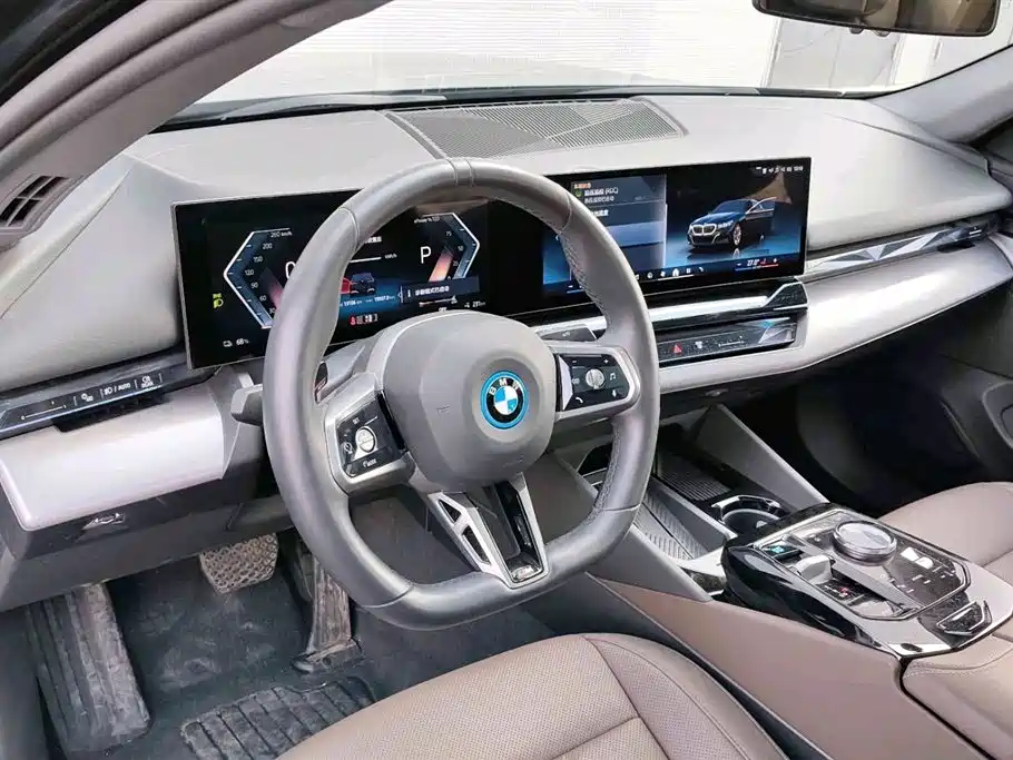 BMW BMW i5 2024 eDrive 35L M Sport Package 2025 - thumbnail 14
