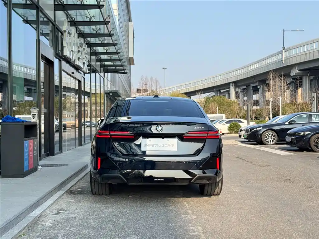 BMW BMW 5 Series Import 2024 530i Luxury M Sport Package 2026 - thumbnail 4