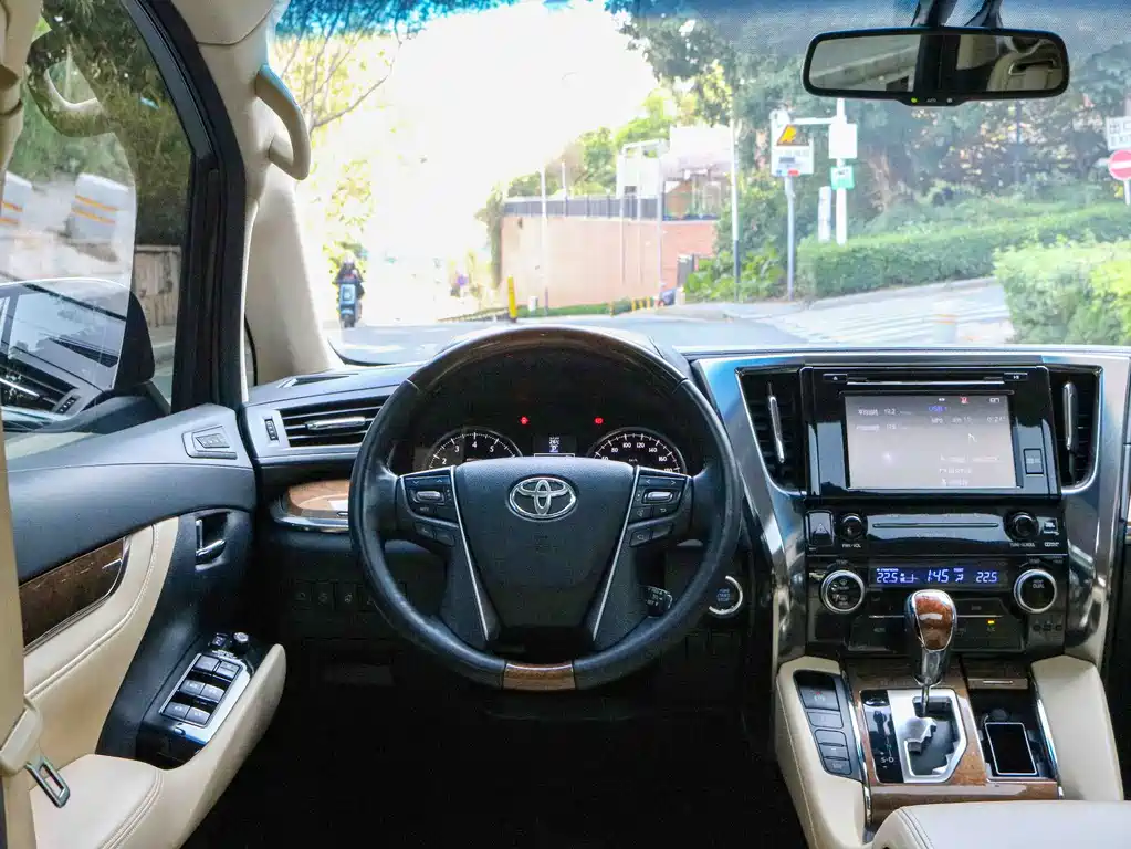 Toyota Alphard 2018 3.5L Prestige Edition 2018 - thumbnail 4