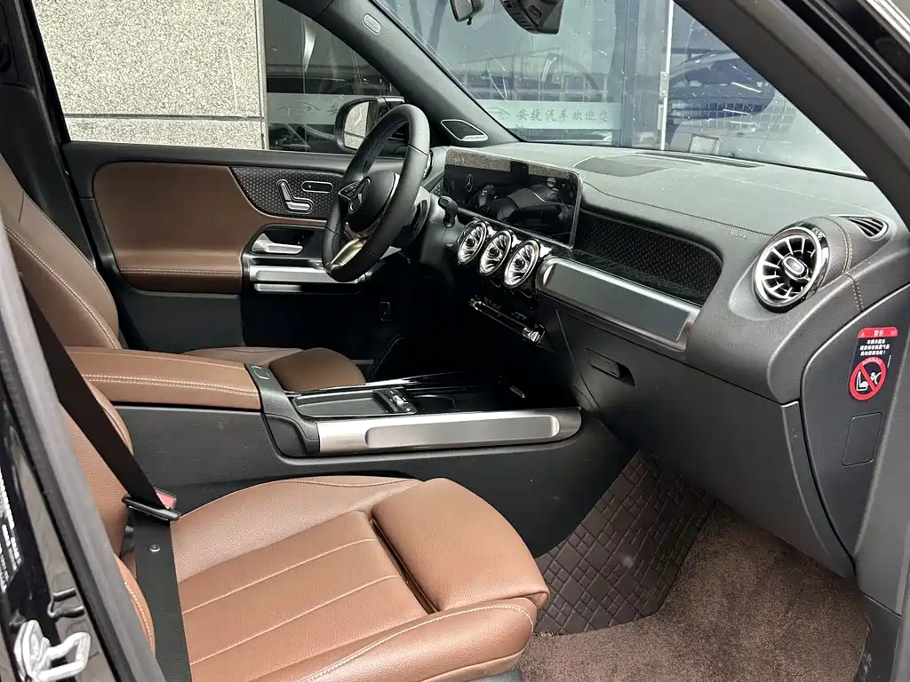 Mercedes-Benz Mercedes-Benz GLB 2026 GLB 220 Dynamic 2026 - thumbnail 4