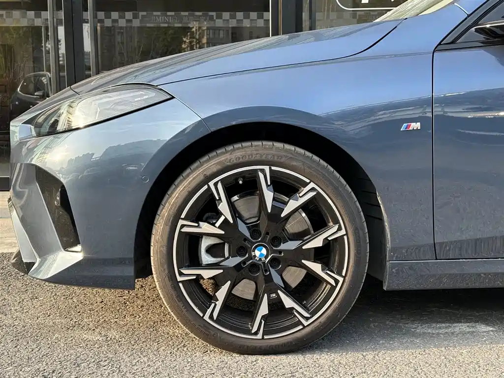 BMW BMW 2 Series 2025 225i M Sport Shadowline Package 2025 - thumbnail 6