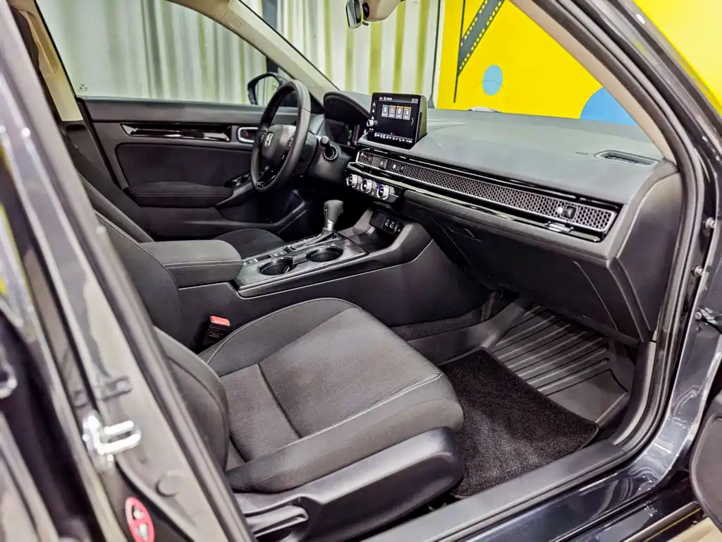 Honda Honda Civic 2023 240TURBO CVT Sport Edition 2024 - thumbnail 17