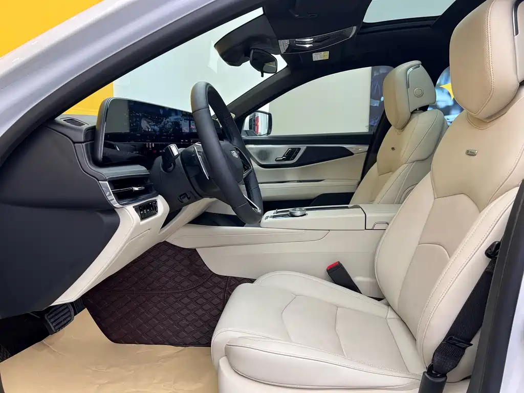 Cadillac Cadillac CT6 2023 28T Luxury 2024 - thumbnail 3