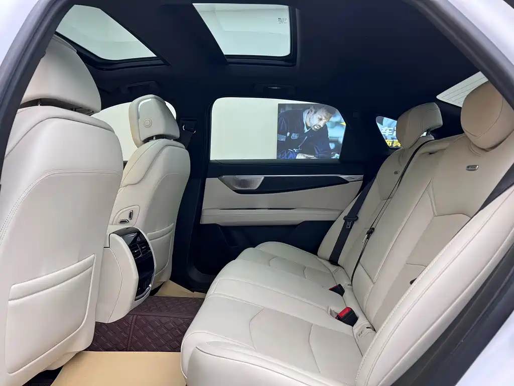 Cadillac Cadillac CT6 2023 28T Luxury 2024 - thumbnail 9
