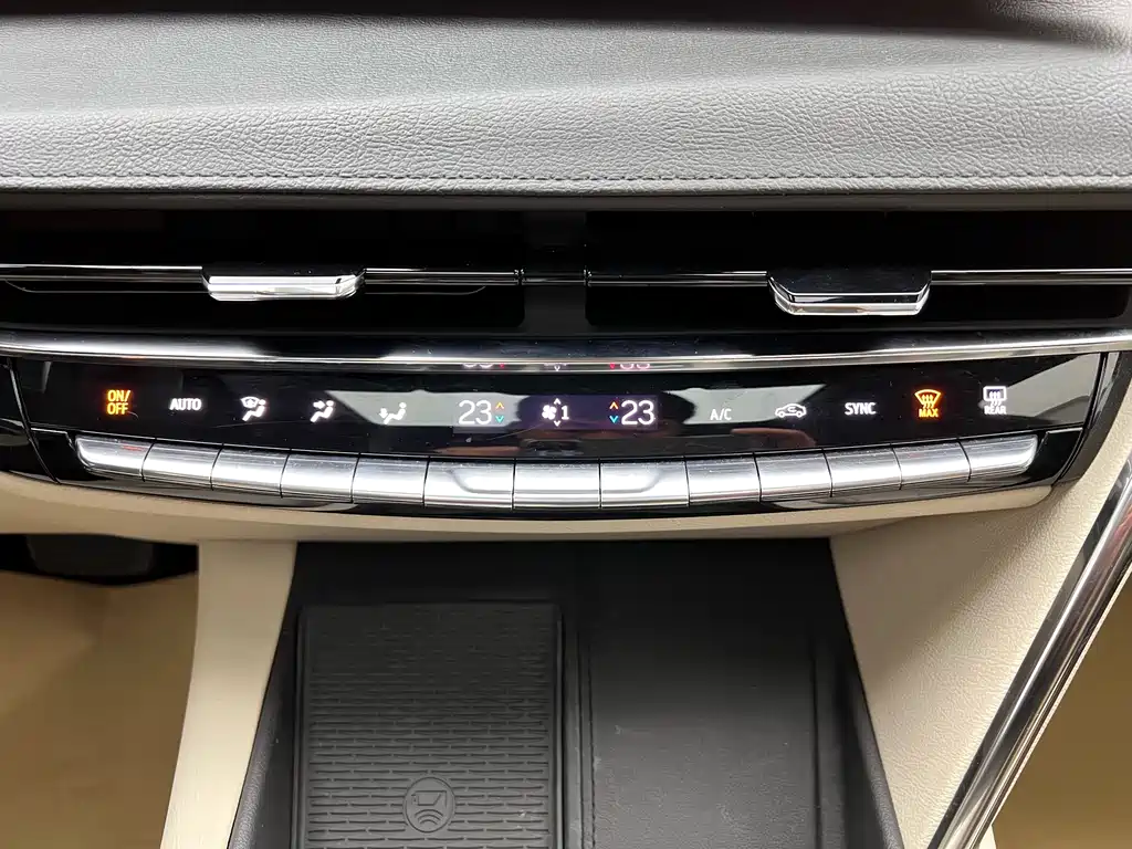 Cadillac Cadillac CT6 2023 28T Luxury 2024 - thumbnail 24