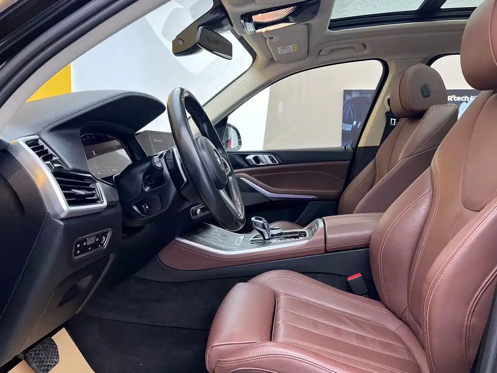 BMW BMW X5 xDrive40i M Sport Package (2021 Model Year) 2022 - thumbnail 3