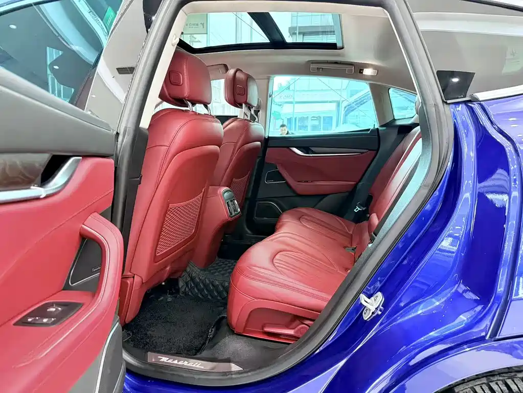 Maserati Maserati Levante 2016 3.0T Standard 2016 - thumbnail 9