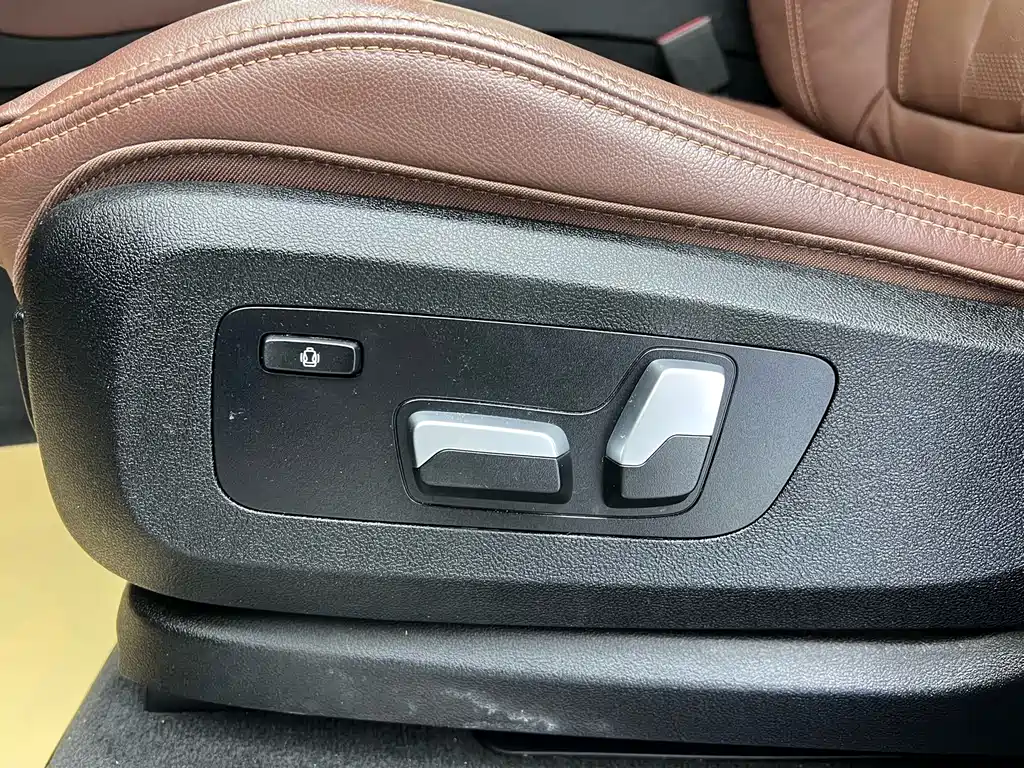 BMW BMW X5 xDrive40i M Sport Package (2021 Model Year) 2022 - thumbnail 7