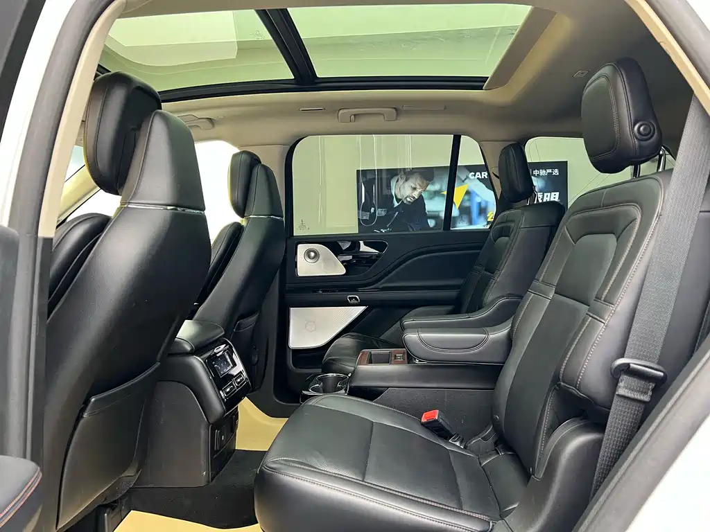 Lincoln Aviator 2020 3.0T V6 AWD Executive Edition 2021 - thumbnail 8