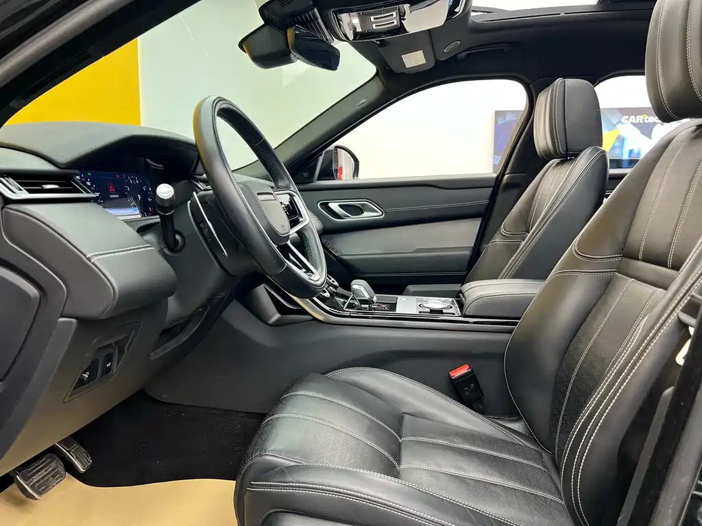 Land Rover Range Rover Velar 2022 250PS Gold Collection Edition 2023 - thumbnail 8