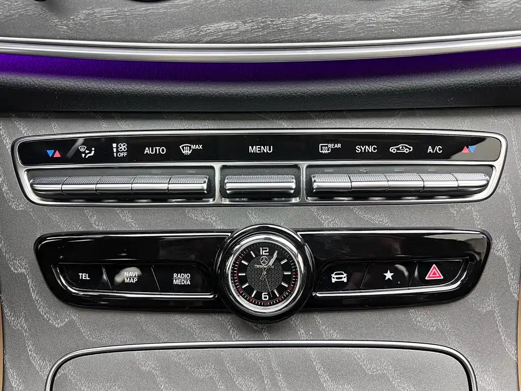 Mercedes-Benz Mercedes-Benz E-Class 2022 Model Year Facelift E 260 L Sport 2022 - thumbnail 24