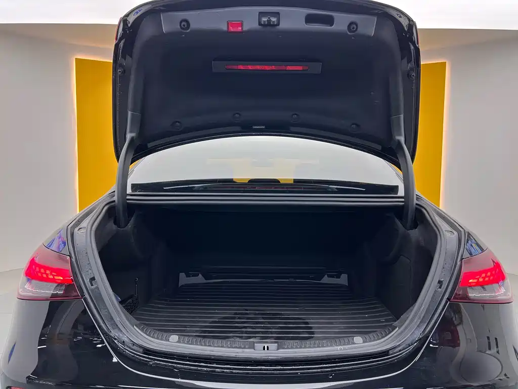 Mercedes-Benz Mercedes-Benz E-Class 2022 Model Year Facelift E 260 L Sport 2022 - thumbnail 29