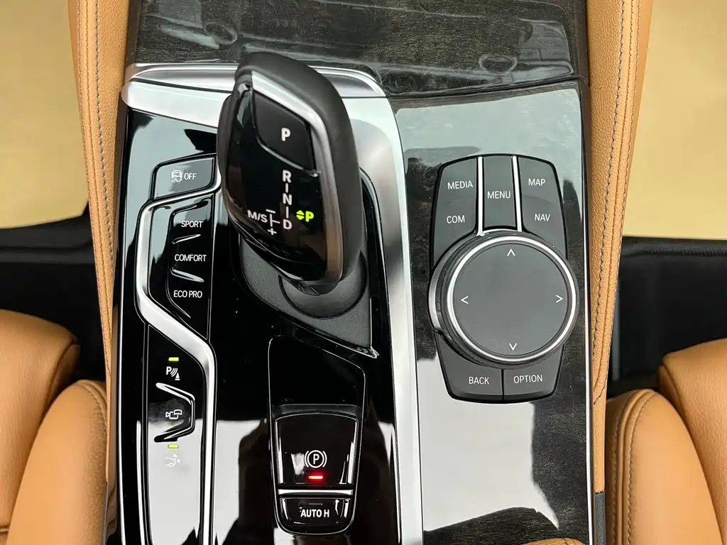 BMW BMW 6 Series GT 2024 630i M Sport Premium Package 2024 - thumbnail 15