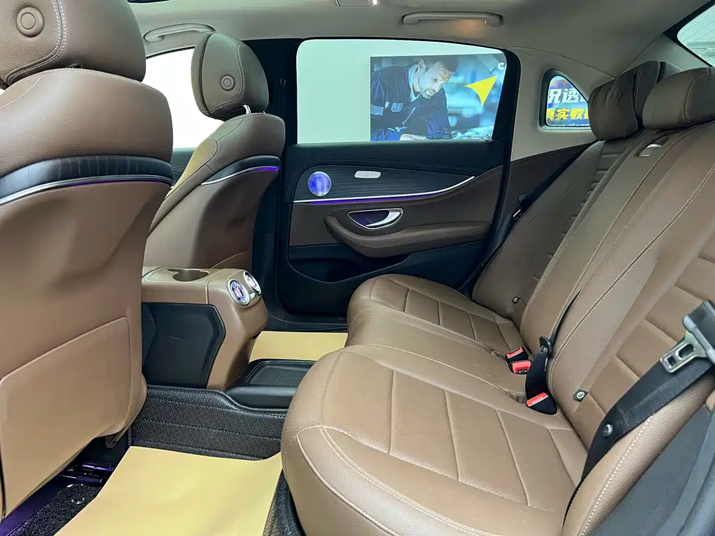 Mercedes-Benz Mercedes-Benz E-Class 2019 E 260 L Sport 2019 - thumbnail 8