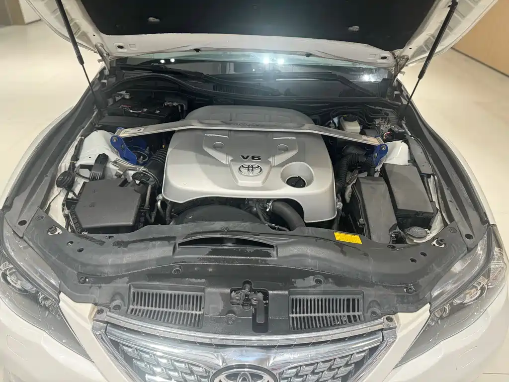 Toyota Reiz 2012 2.5V Elegant Elite Edition 2013 - thumbnail 16