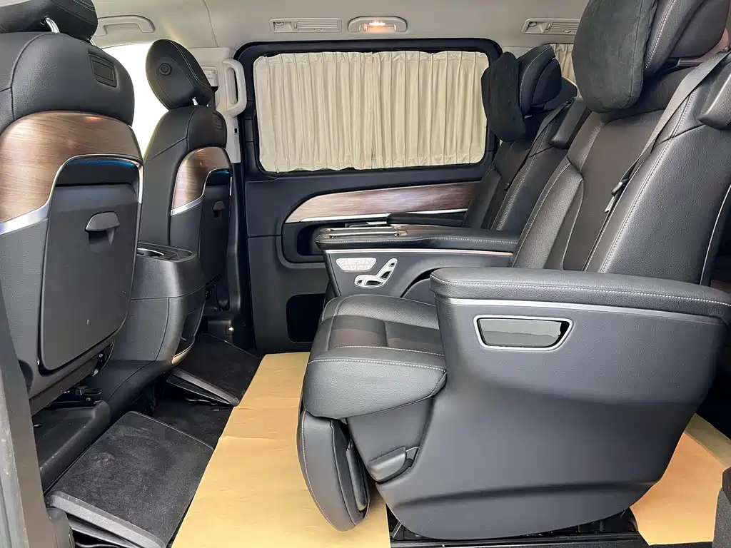 Mercedes-Benz Mercedes-Benz V-Class 2021 V 260 Exclusive Edition 2022 - thumbnail 9