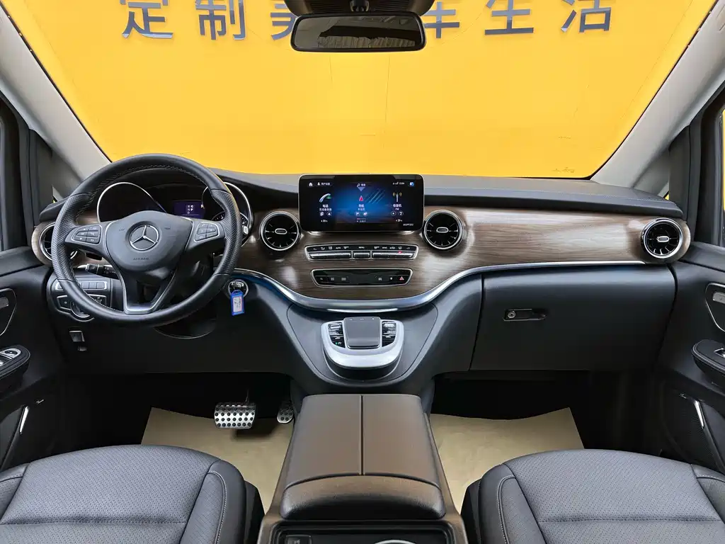 Mercedes-Benz Mercedes-Benz V-Class 2021 V 260 Exclusive Edition 2022 - thumbnail 14
