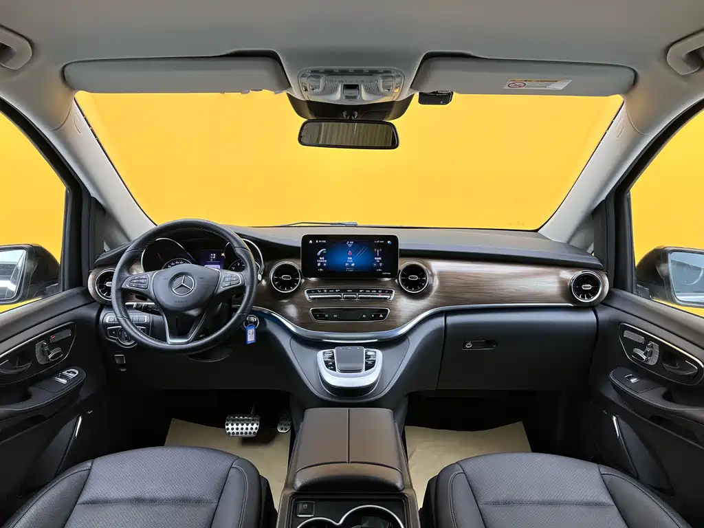 Mercedes-Benz Mercedes-Benz V-Class 2021 V 260 Exclusive Edition 2022 - thumbnail 16