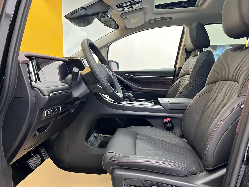 GAC Trumpchi GAC Trumpchi M8 2024 Master Series 400T Premium Edition 2026 - thumbnail 3