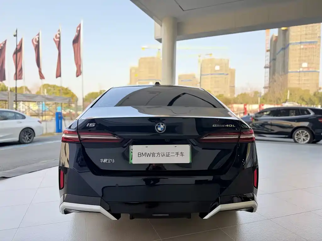 BMW BMW i5 2025 eDrive 40L M Sport Package 2025 - thumbnail 6