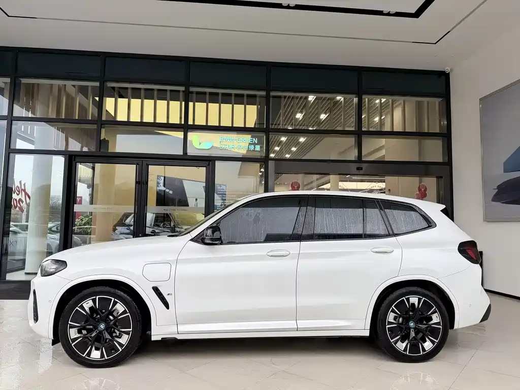BMW BMW iX3 2023 Create Leading Model 2024 - thumbnail 2