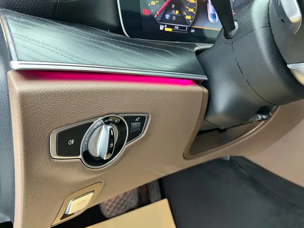 Mercedes-Benz Mercedes-Benz E-Class 2019 E 260 L Sport 2019 - thumbnail 6