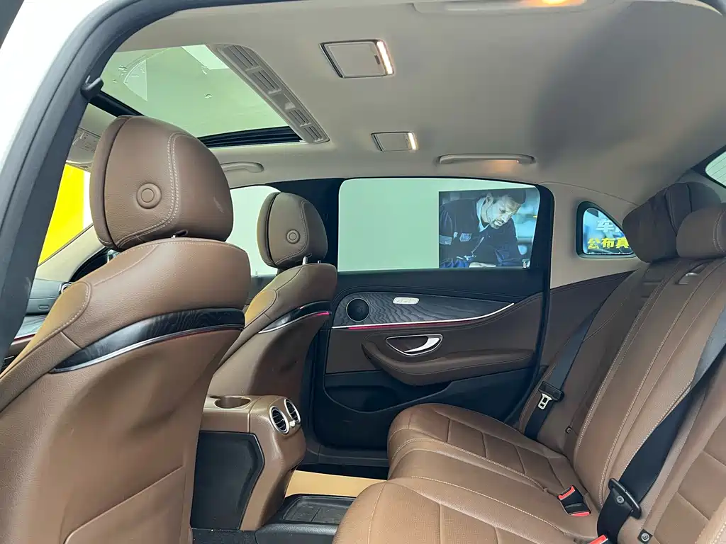 Mercedes-Benz Mercedes-Benz E-Class 2019 E 260 L Sport 2019 - thumbnail 9
