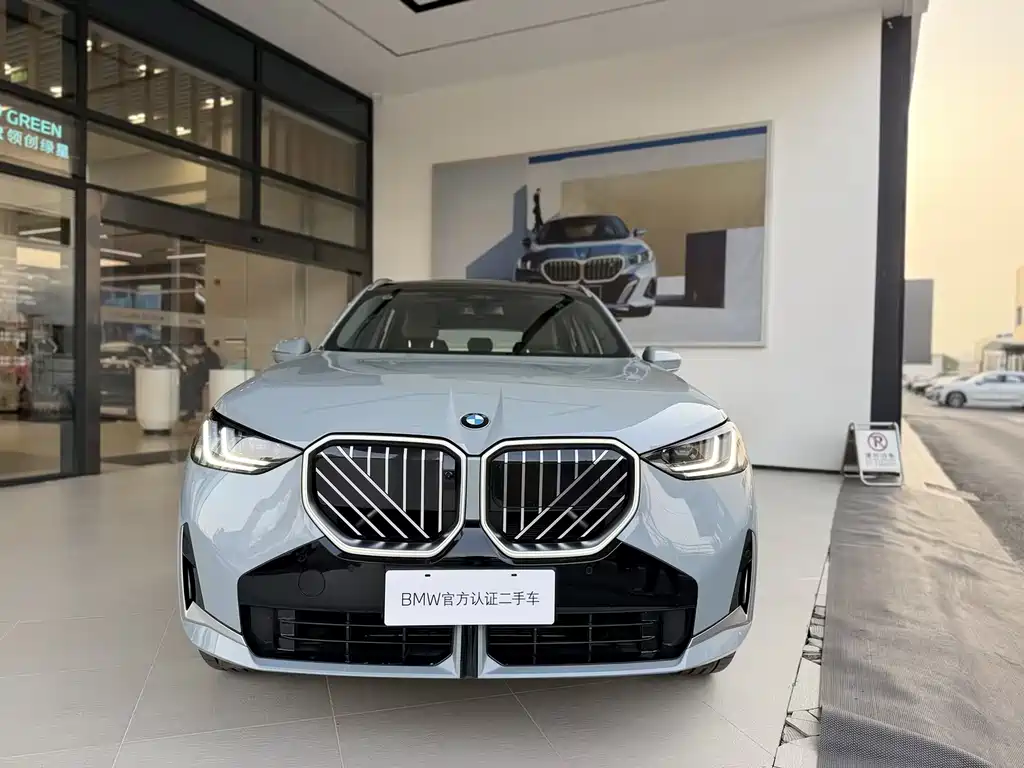 BMW BMW X3 2025 xDrive30L Premium M Sport Night Package 2025 - thumbnail 3