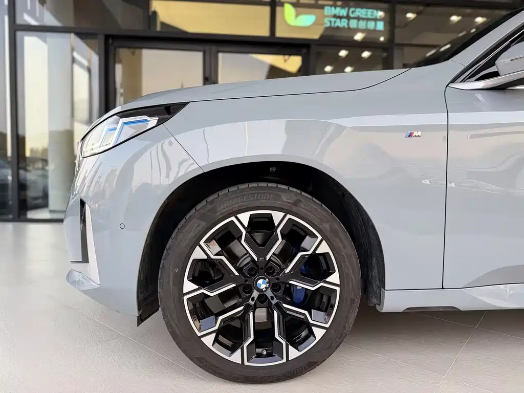 BMW BMW X3 2025 xDrive30L Premium M Sport Night Package 2025 - thumbnail 4