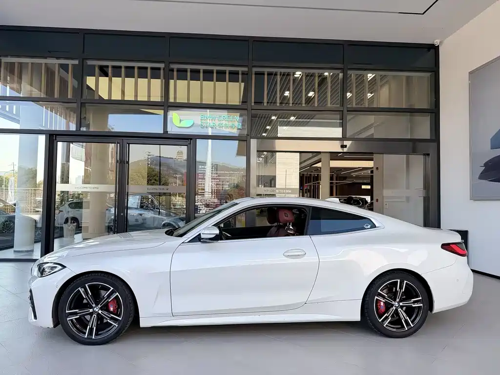 BMW BMW 4 Series 2021 Model Year Facelift 425i M Sport Package 2021 - thumbnail 2