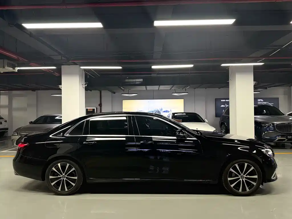 Mercedes-Benz Mercedes-Benz E-Class 2022 Model Year Facelift E 350 e L Plug-in Hybrid Sedan 2022 - thumbnail 4