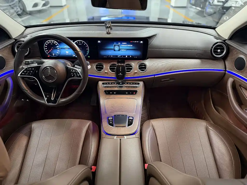Mercedes-Benz Mercedes-Benz E-Class 2022 Model Year Facelift E 350 e L Plug-in Hybrid Sedan 2022 - thumbnail 9