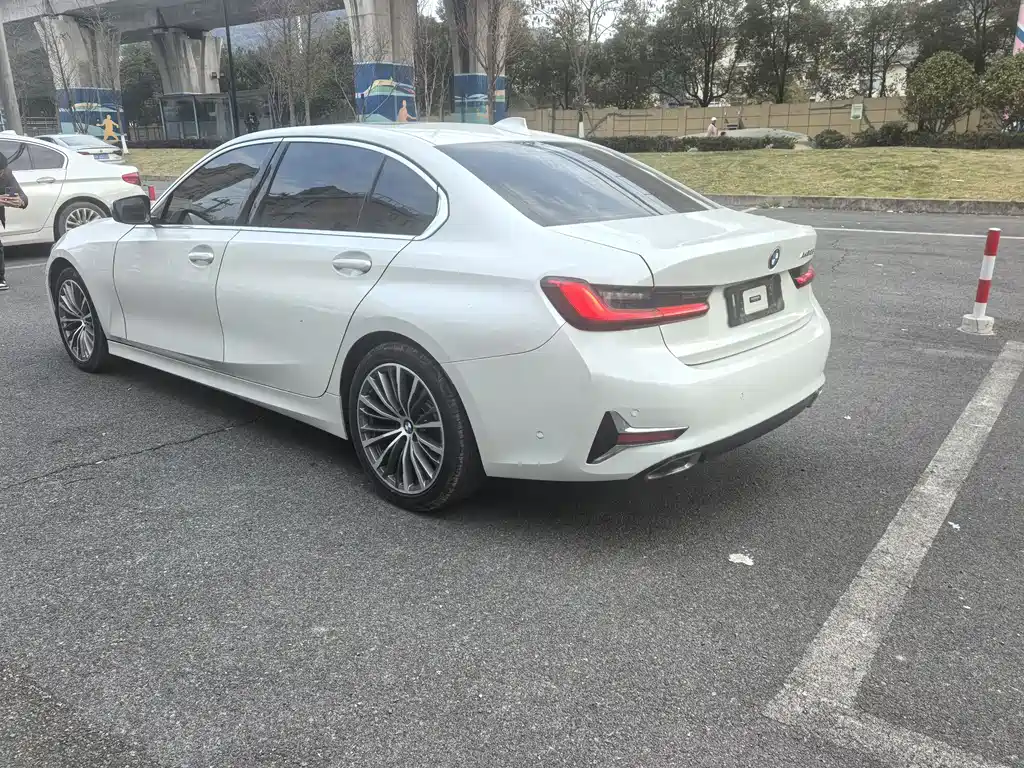 BMW BMW 3 Series 2020 325Li Launch Edition 2019 - thumbnail 5
