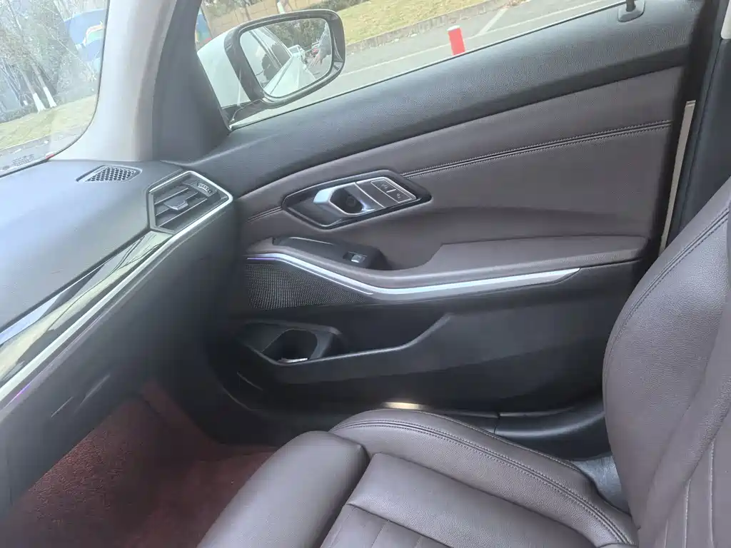 BMW BMW 3 Series 2020 325Li Launch Edition 2019 - thumbnail 11