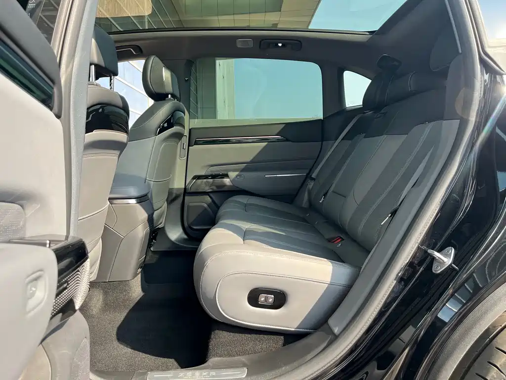 Zeekr Zeekr 7X 2025 Model 100kWh Long Range Rear-Wheel Drive Intelligent Driving Version 2025 - thumbnail 13