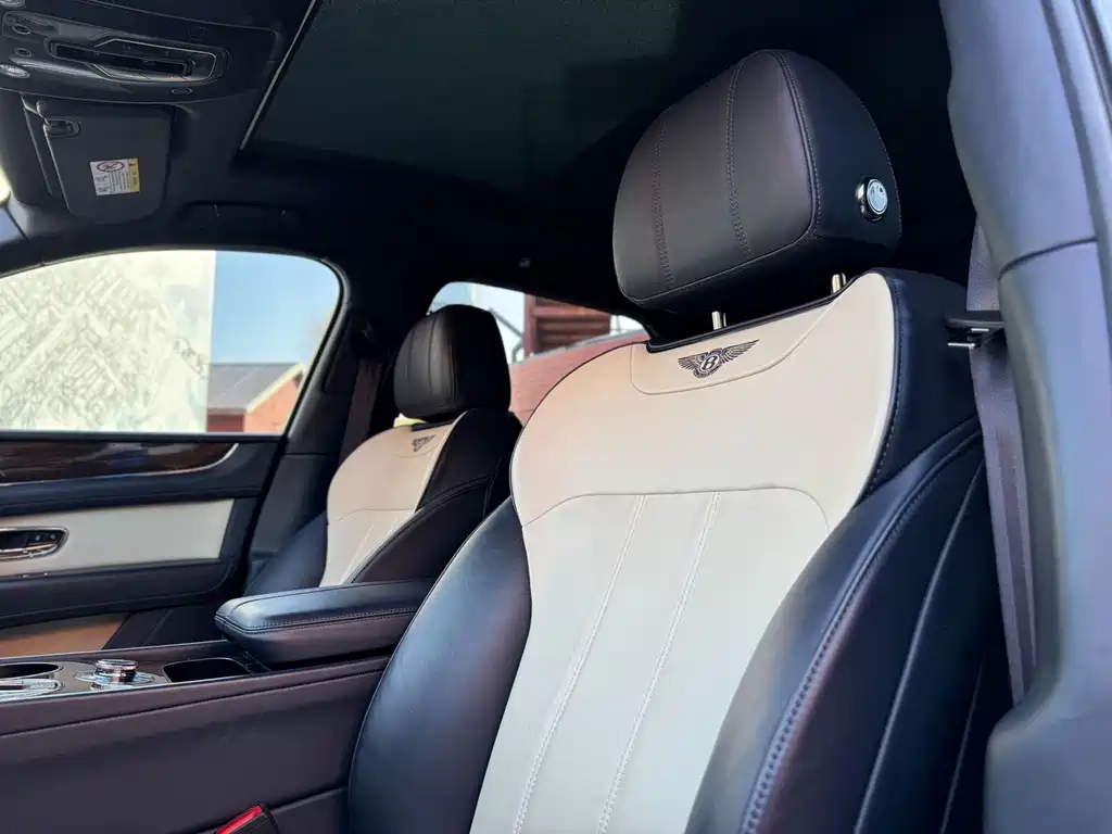Bentley Bentayga 2018 4.0T V8 2018 - thumbnail 7