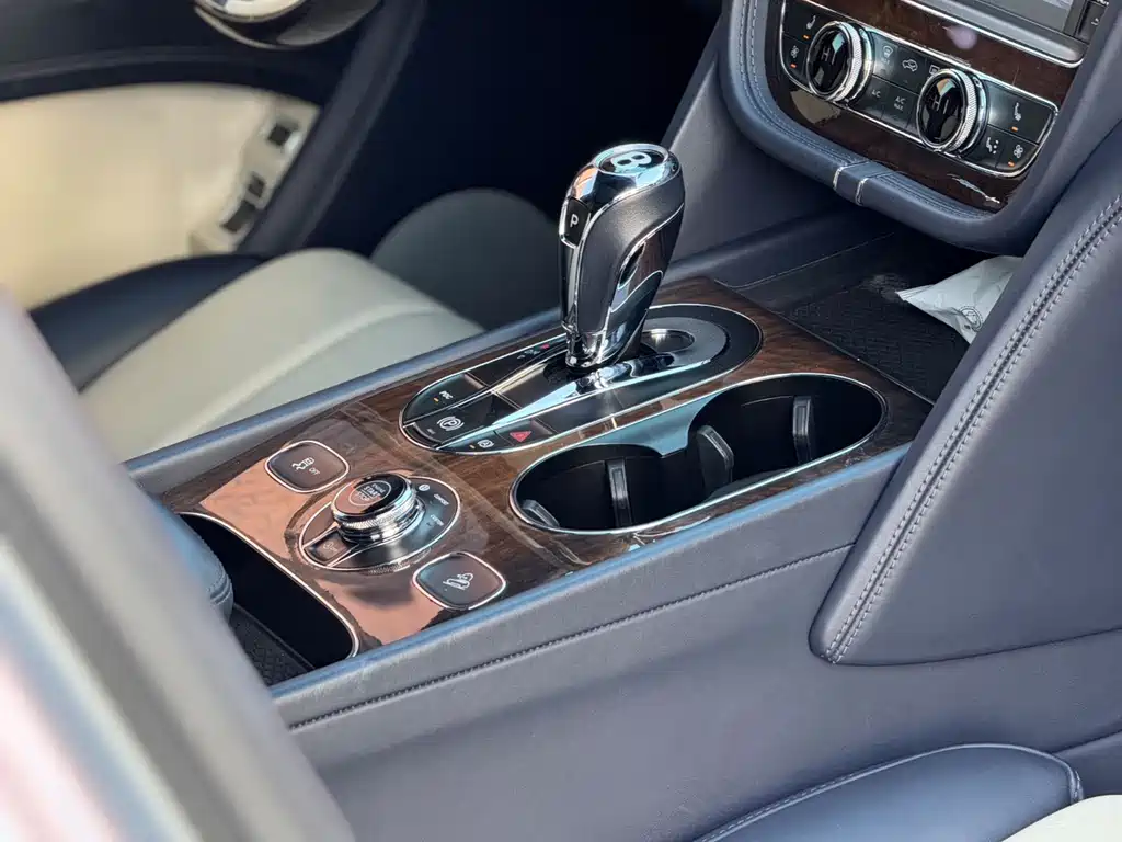 Bentley Bentayga 2018 4.0T V8 2018 - thumbnail 9