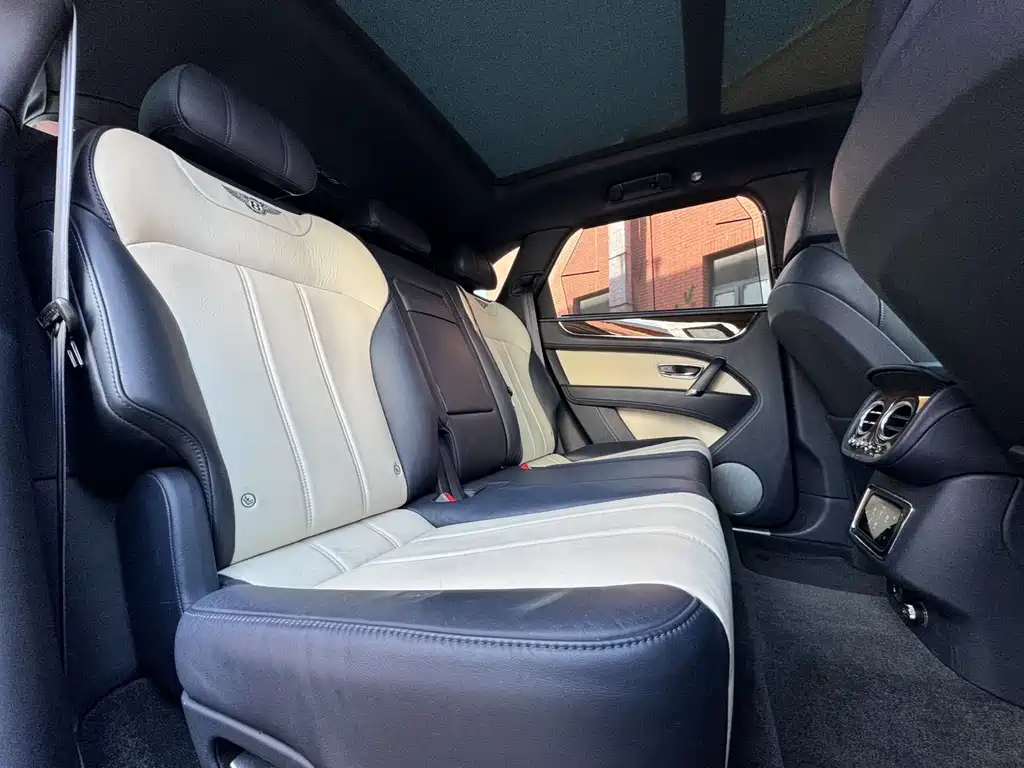 Bentley Bentayga 2018 4.0T V8 2018 - thumbnail 15