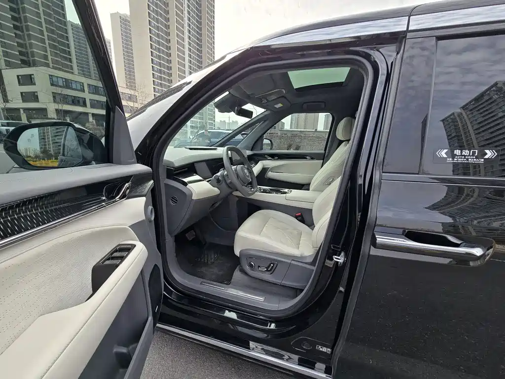 Zeekr Zeekr 009 2024 7-seater AWD 108kWh 2024 - thumbnail 4