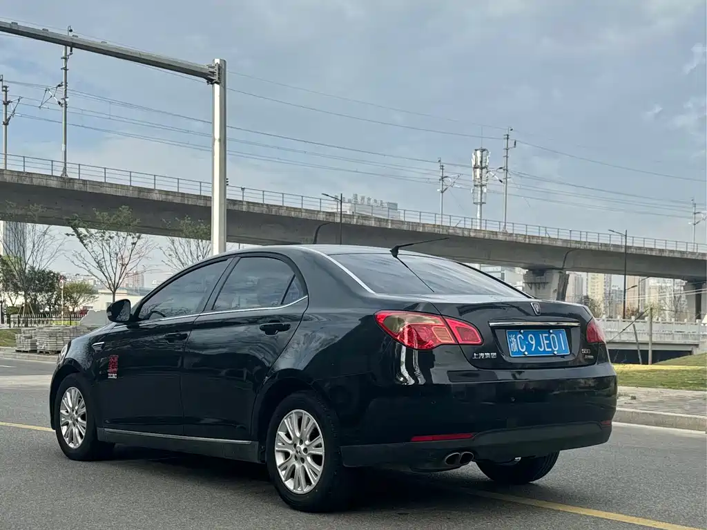 Roewe Roewe 550 2013 Classic Edition 550 1.8L Automatic Luxury Model 2014 - thumbnail 3